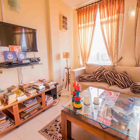 Frangipani Apartment Dehiwala-Mount Lavinia Екстериор снимка